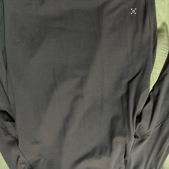 Lululemon Surge Long Sleeve Pullover - Medium - Picture 2 of 4